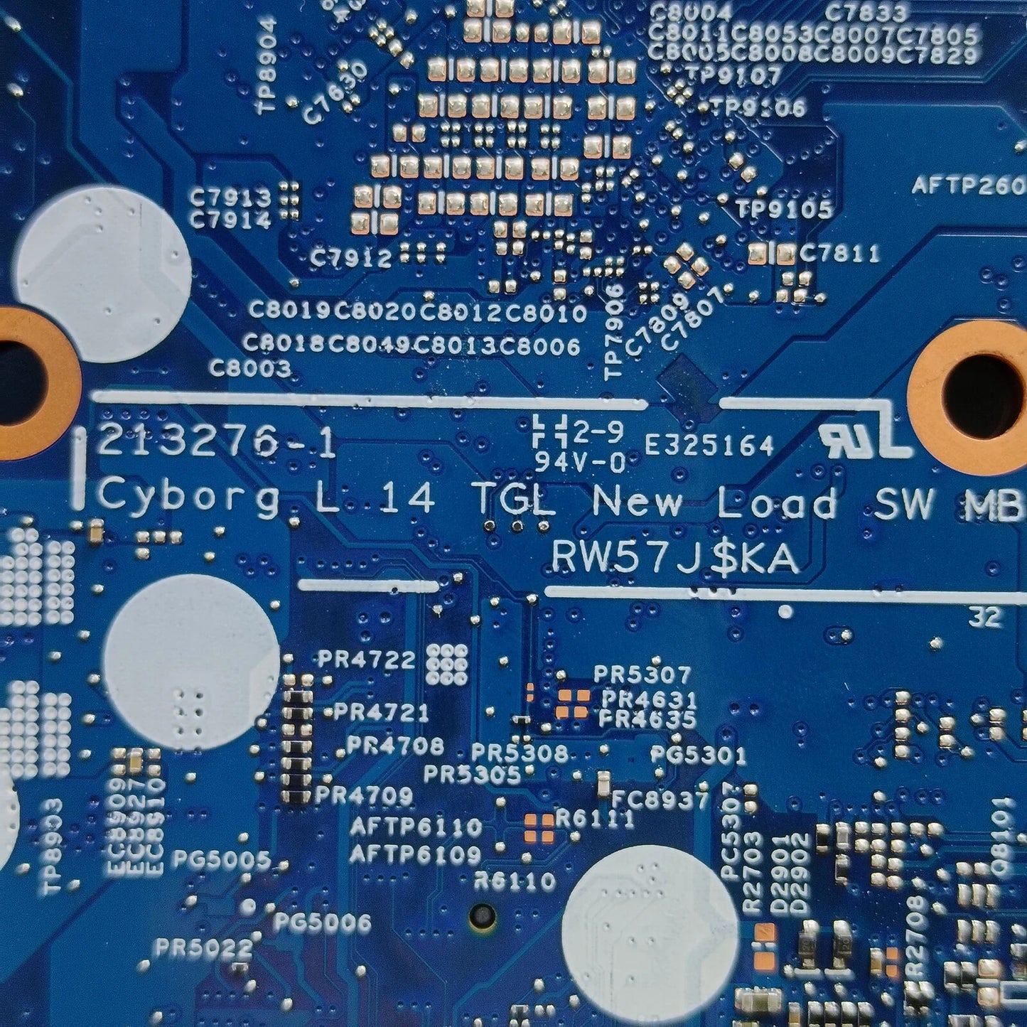 Tarjeta Madre/ Motherboard N/P: 234J7 Latitude 3420 3520; Intel i5-1135G7; 213276-1